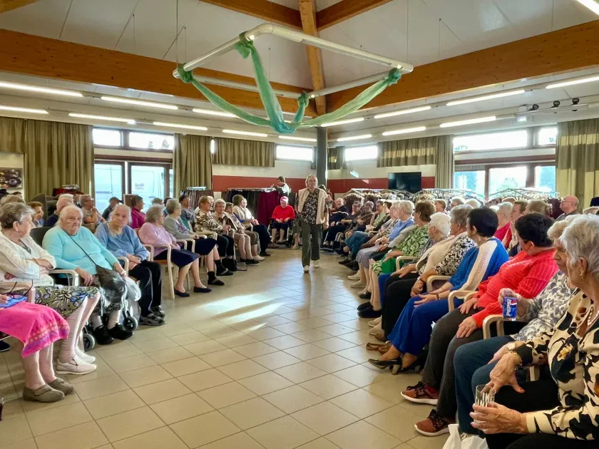 21930098-05ad-4b83-a02d-6cc7629f523d