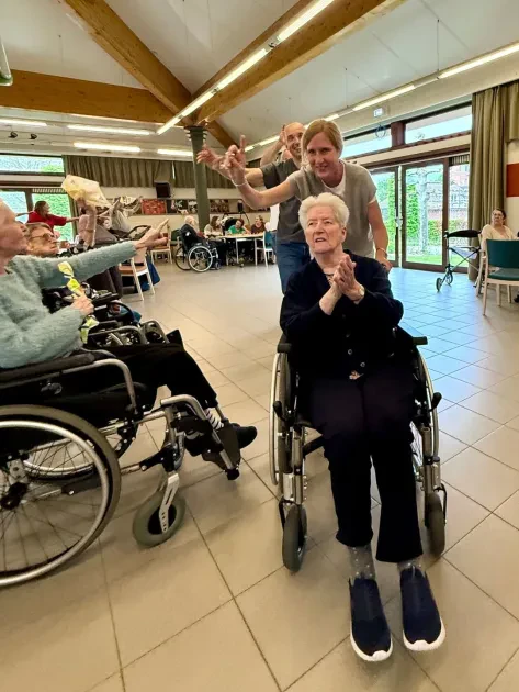 c7ed9536-0a1c-4d01-a9ca-3b6304a981af